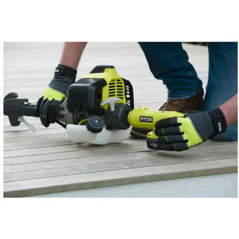 Débroussailleuse Thermique RYOBI 1000W - Moteur 2 Temps 31 Cm3 RBC31SESO 6 Débroussailleuse Thermique RYOBI 1000W - Moteur 2 Temps 31 Cm3 RBC31SESO – Image 4